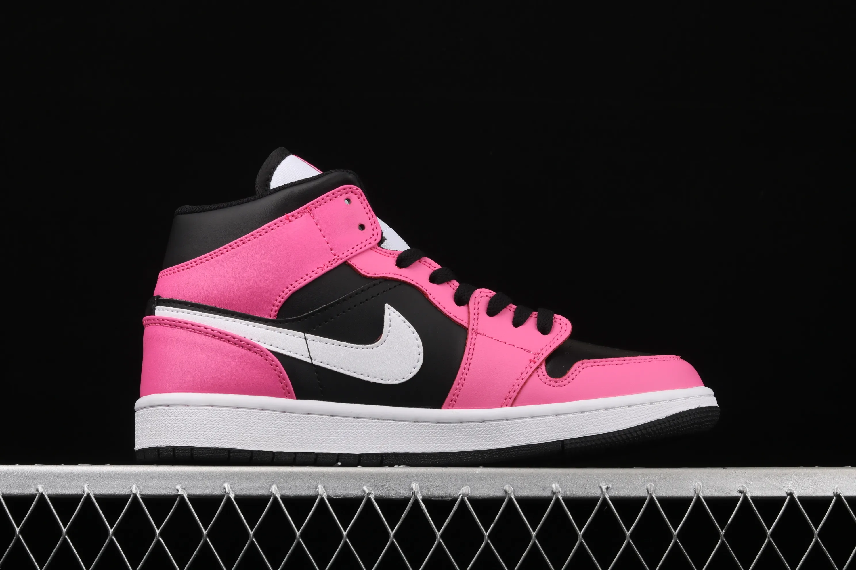 All categories Air Jordan Jordan series basketball shoes Air Jordan 1 Mid Air Jordan Mid AJ1 Joe 1 Pink Popsicle Zhongbang series basketball shoes 555112-002